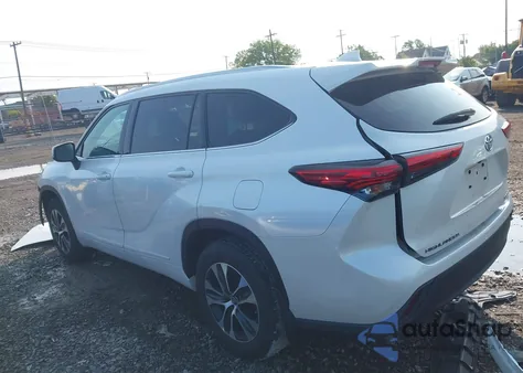 2021 Toyota Highlander Xle из США, поврежденный, VIN 5TDGZRBH6MS058452